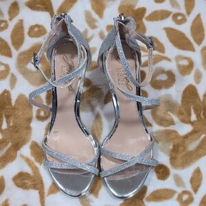 Jewel Badgley Mischka Silver Glitter Strappy Stiletto Heels Size 6 Bridal